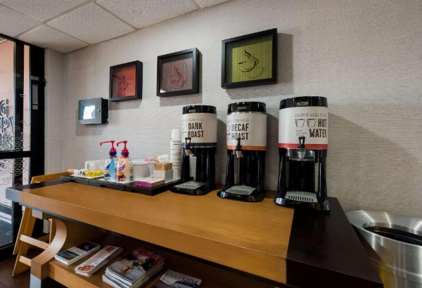 Hampton Inn By Hilton Columbia-I-26 Airport Area image 14